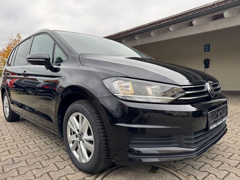 VW Touran 31.514 km 31.990 € Ichenhausen 89335