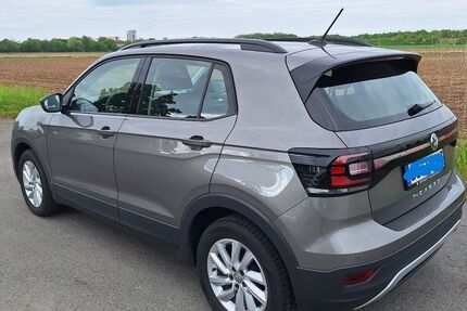 VW T-Cross 22.000 km 17.800 &euro; Braunschweig 38124