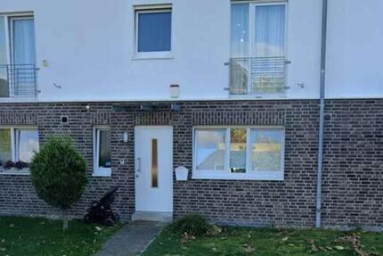 Haus Neuss Furth-Mitte - 4 Zimmer, 176 m&sup2;, 2.300&euro; | Angebot:26126577