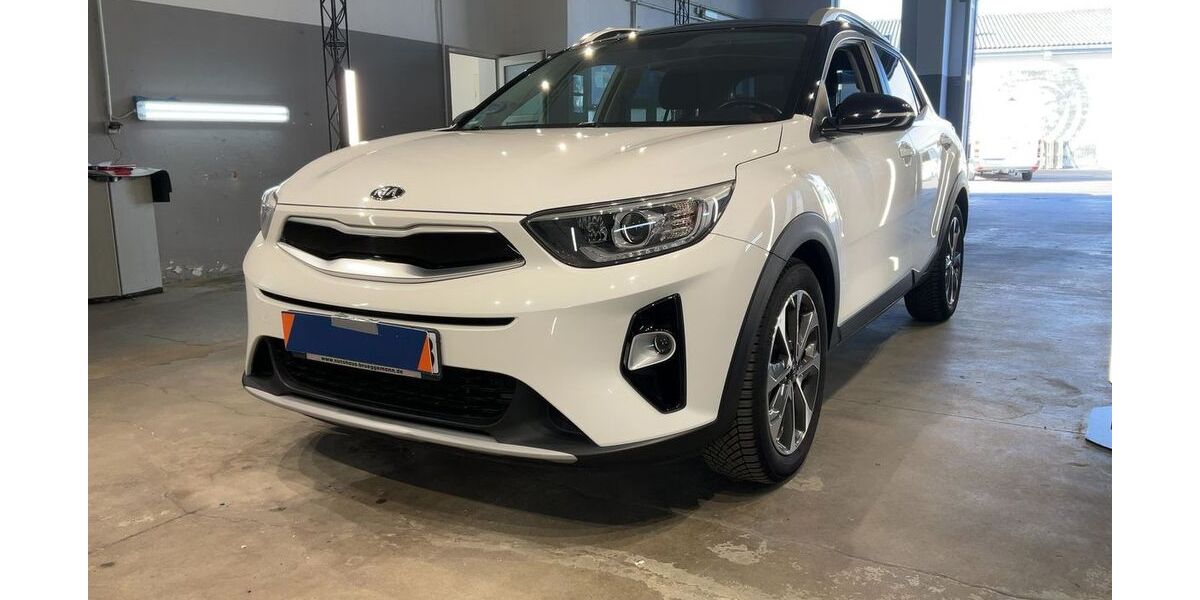 Kia Stonic 28.147 km 15.480 &euro; Altenburg 04600