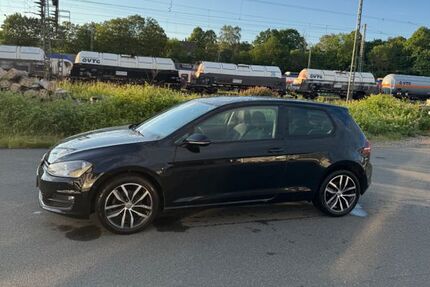 VW Golf 214.000 km 5.900 &euro; Hameln 31789