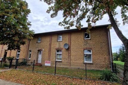 Haus mit Grundstück zimmer