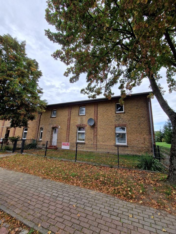 Haus mit Grundstück zimmer