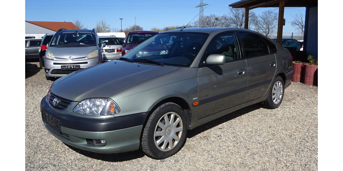 Toyota Avensis 142.476 km 2.200 &euro; Dresden 01219