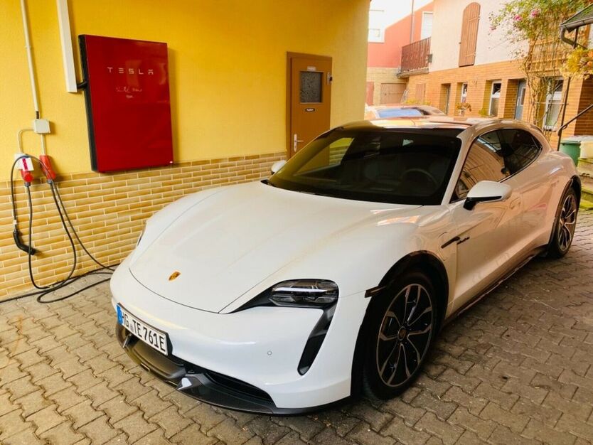 Porsche Taycan 13.500 km 184.999 € Friedrichsdorf 61381