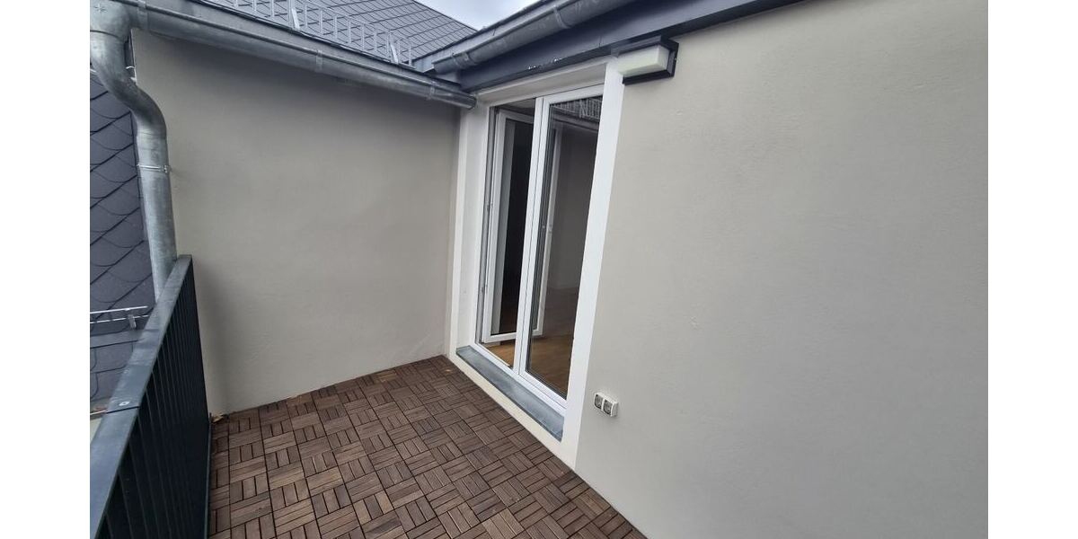 Familienfreundliche 4-Zimmer-Wohnung mit Balkon und offenem Wohnbereich - Etagenwohnung Hainichen | Angebot:27212357