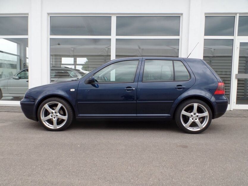 VW Golf 188.800 km 9.950 € Babenhausen 87727