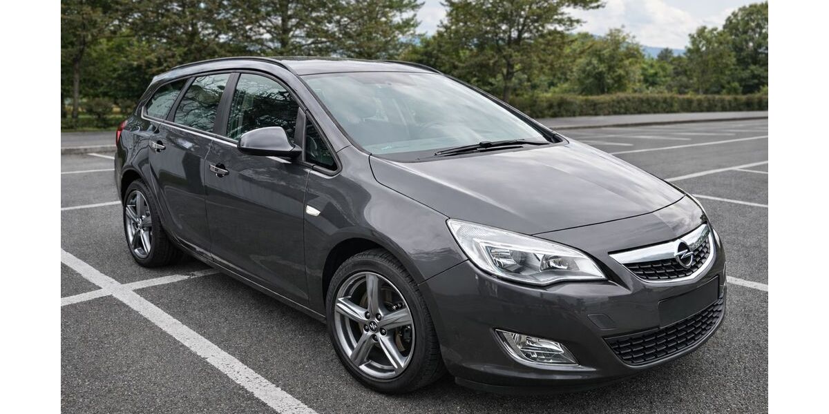 Opel Astra 177.935 km 3.950 &euro; Roding 93426