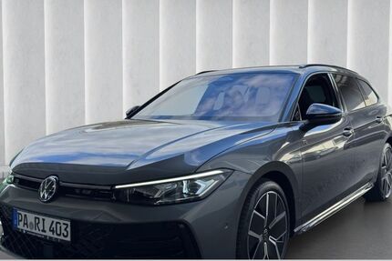 VW Passat 2.500 km 61.980 € Pocking 94060