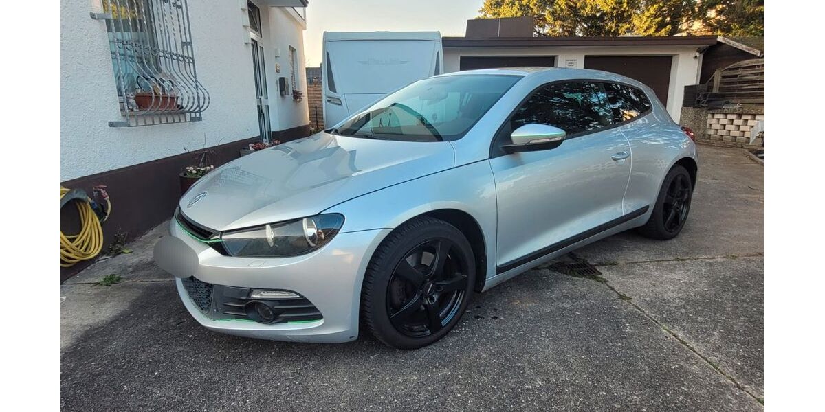 VW Scirocco 243.114 km 2.600 &euro; Raunheim 65479