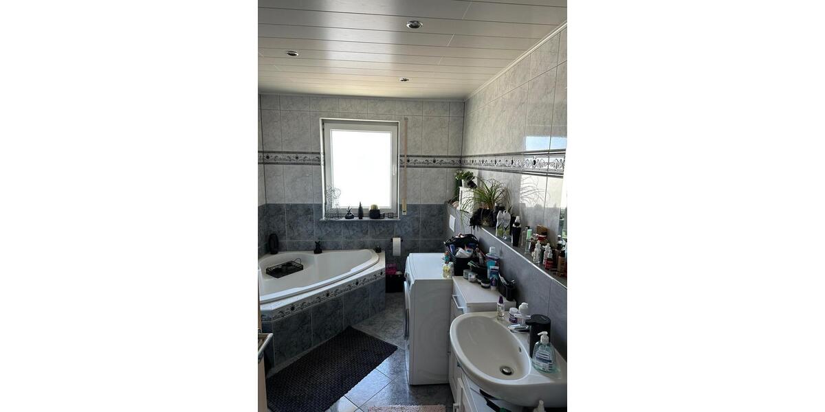 Etagenwohnung Braunfels - 1 Zimmer, 115 m&sup2;, 900&euro; | Angebot:25310181