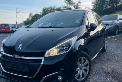Peugeot 208 148.459 km 3.999 &euro; Pforzheim 75181