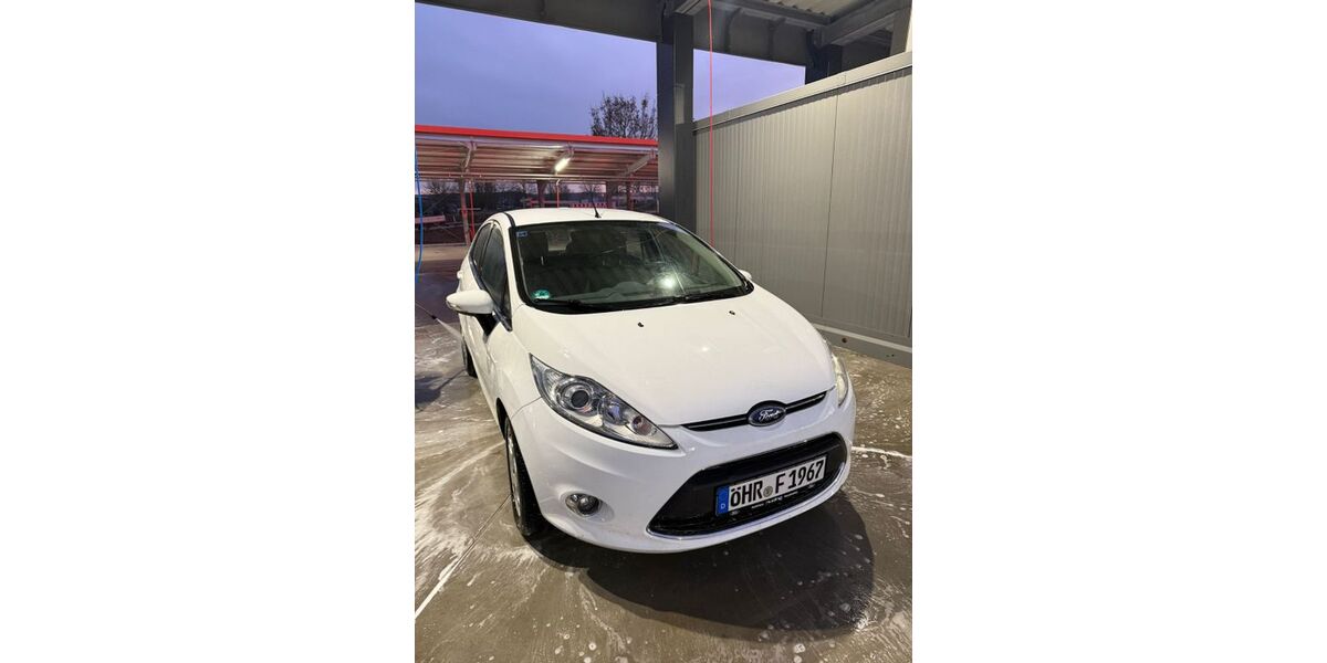 Ford Fiesta 145.000 km 3.199 &euro; Öhringen 74613