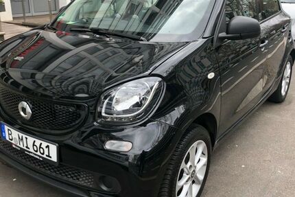 Smart ForFour 59.600 km 11.650 &euro; Berlin - Zentrum 10787