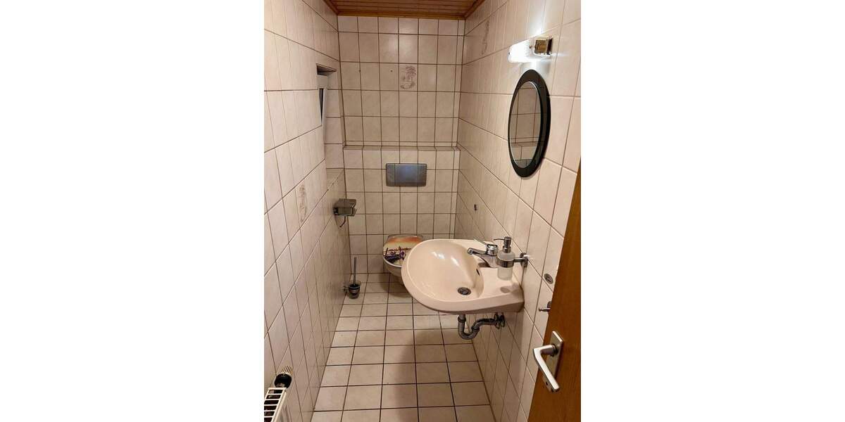 Einfamilienhaus Roth - 3 Zimmer, 110 m&sup2;, 1.200&euro; | Angebot:25667507