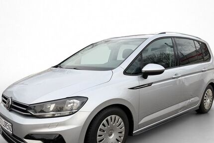 VW Touran 210.400 km 9.900 &euro; Nürnberg 90469