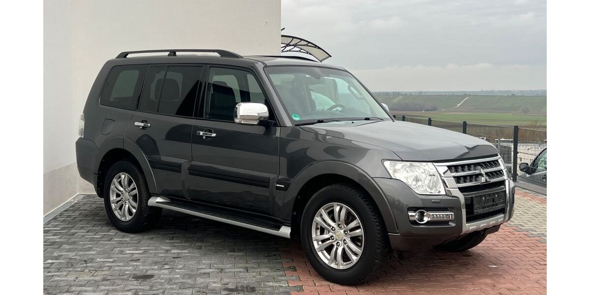 Mitsubishi Pajero 112.000 km 30.900 &euro; Saulheim 55291