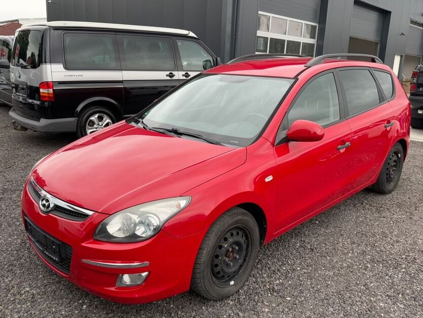 i30