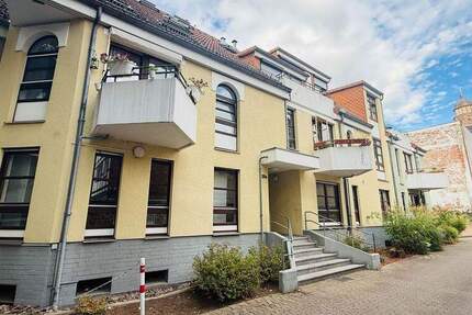 Attraktive 3-Zimmer Erdgeschosswohnung mit TG-Stellplatz in der Göttinger Innenstadt 3 zimmer