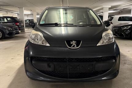 Peugeot 107 99.000 km 3.300 &euro; Essen 45326