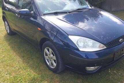 Ford Focus 183.000 km 1.200 &euro; Bingen 72511