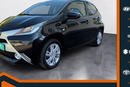 Toyota Aygo (X) 76.683 km 7.980 &euro; Saarbrücken 66121