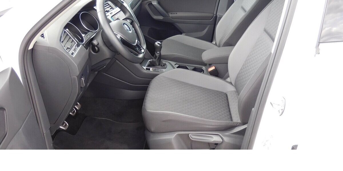 VW Tiguan 1.5 Comfortline Klima TSI Navi 34.700 km 24.990 &euro; Vordorf 38533