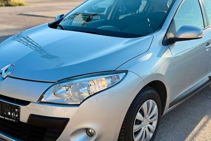 Renault Megane 87.599 km 4.899 € Weimar 99427