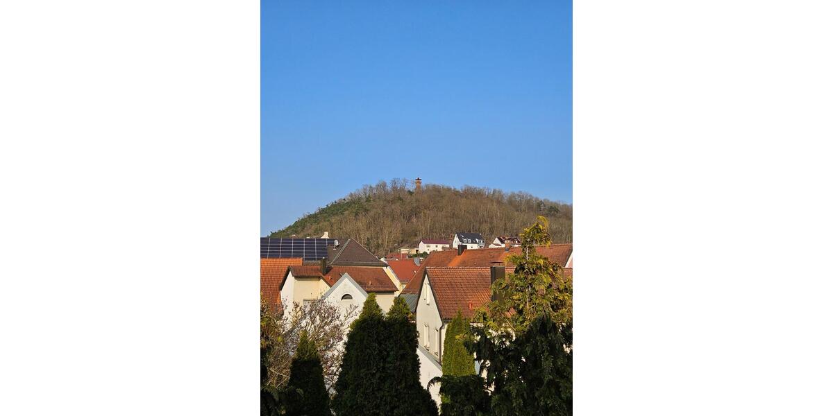 Dachgeschoßwohnung Regenstauf - 3 Zimmer, 92 m&sup2;, 900&euro; | Angebot:25759669