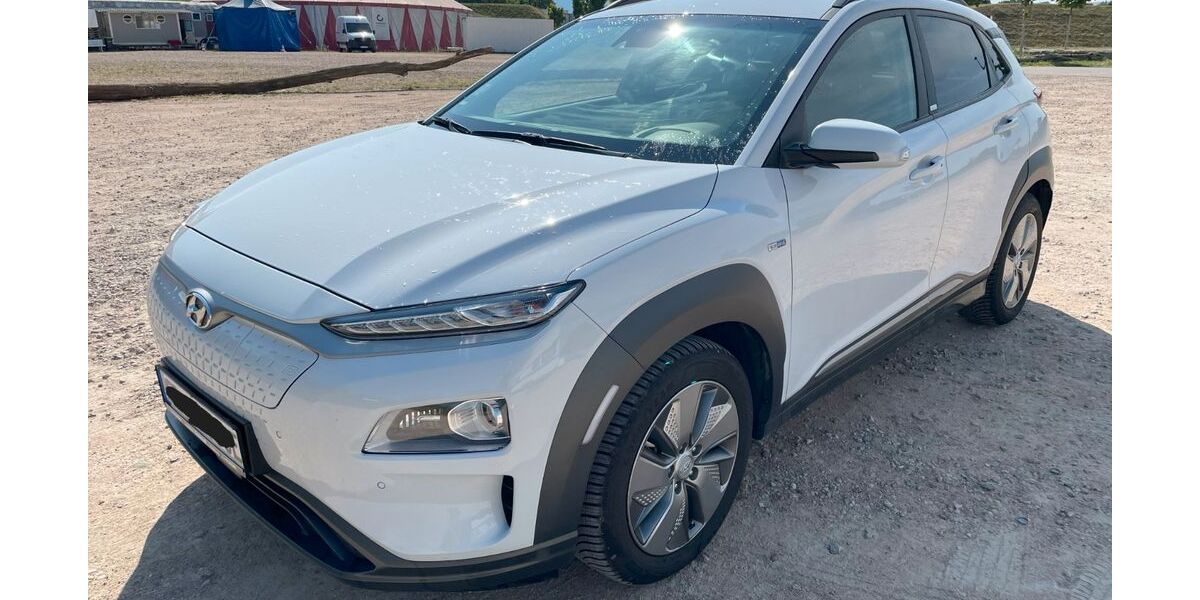 Hyundai KONA Elektro 51.000 km 19.900 &euro; Neuenburg a. R. 79395