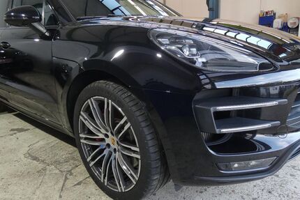 Porsche Macan 182.000 km 39.899 &euro; Metzingen 72555