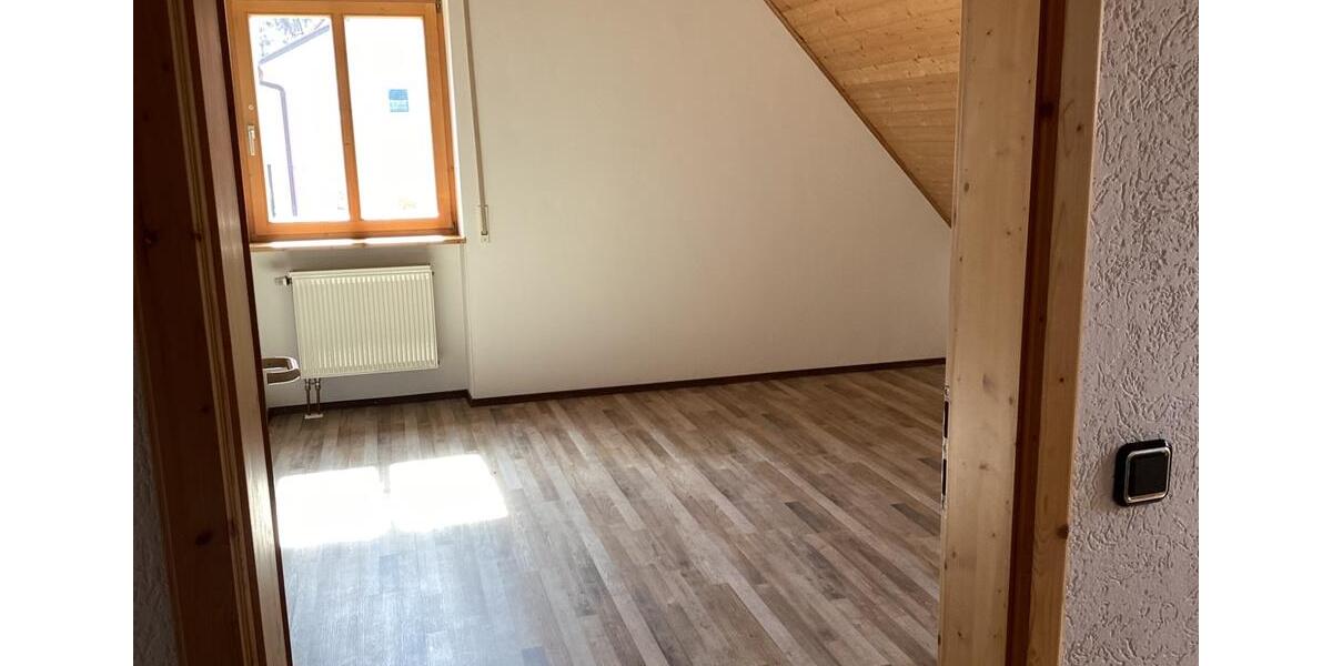 Einfamilienhaus Langenaltheim - 4 Zimmer, 130 m&sup2;, 1.150&euro; | Angebot:26091309