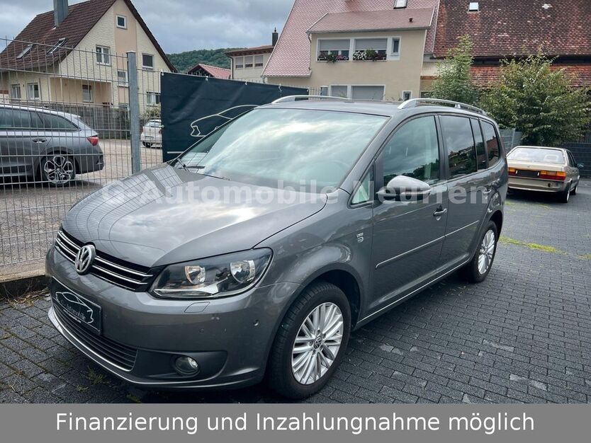 VW Touran 132.900 km 9.900 € Neuffen 72639