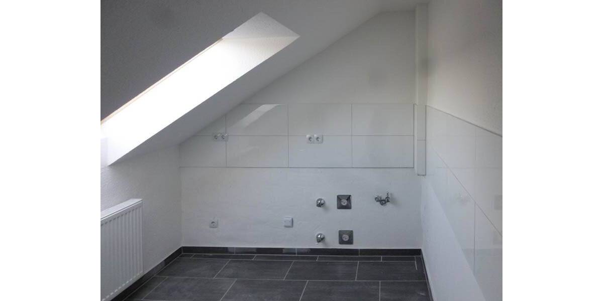 Etagenwohnung Oberhausen Stadtmitte - 2 Zimmer, 39 m&sup2;, 360&euro; | Angebot:25983159