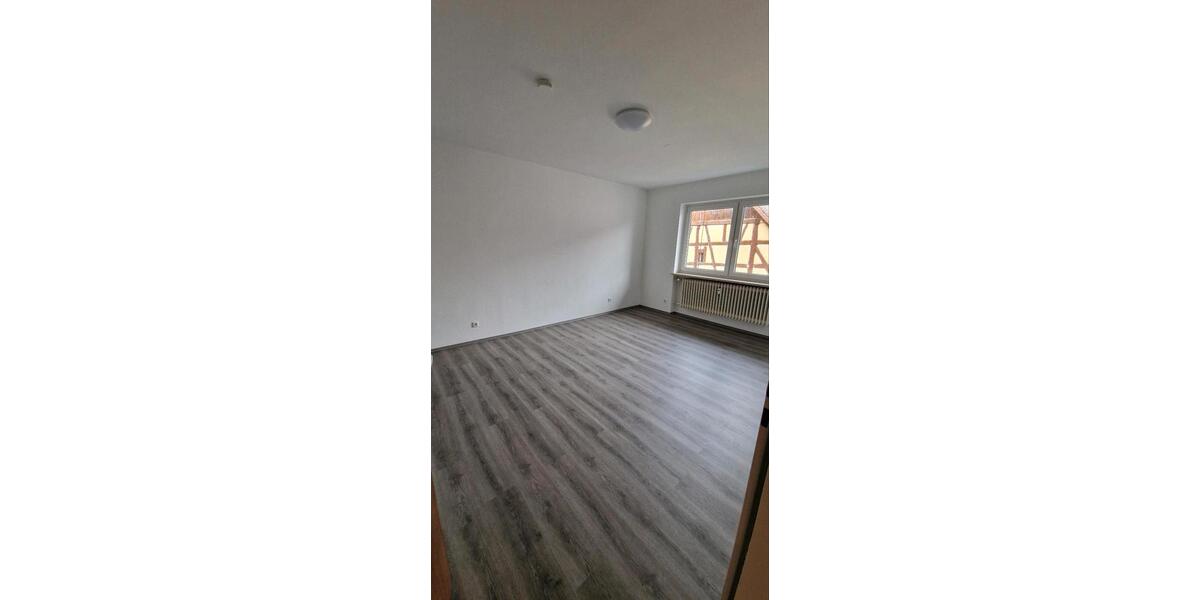 Etagenwohnung Ebermannstadt - 4 Zimmer, 108 m&sup2;, 880&euro; | Angebot:25383959