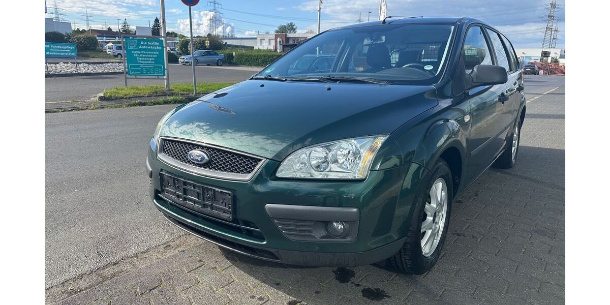 Ford Focus 153.341 km 2.300 &euro; Brühl 50321