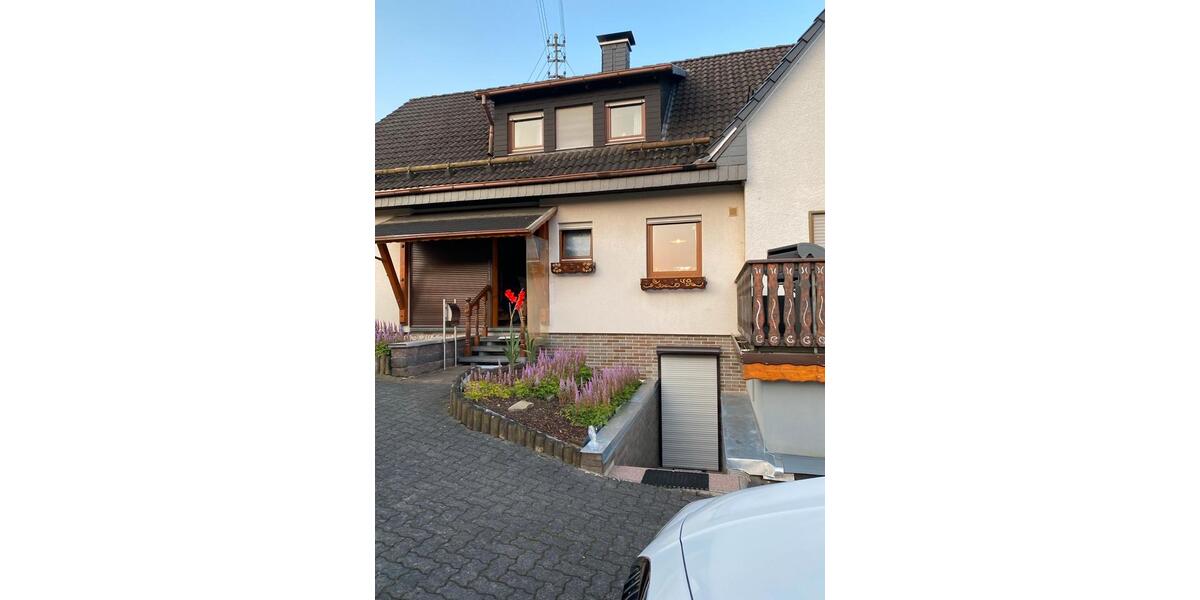 Einfamilienhaus Netphen - 6 Zimmer, 120 m&sup2;, 310.000&euro; | Angebot:25052872