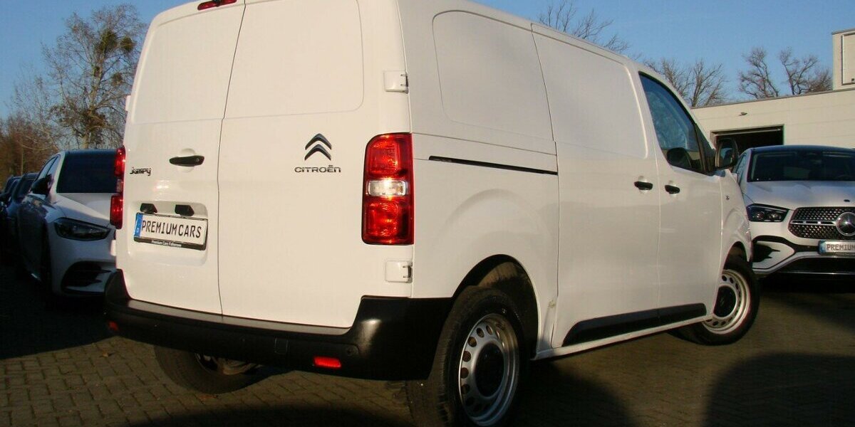 Citroen Jumpy 2,0d L2 Kasten Club M erhöhte Nutzlast Kamer 42.692 km 16.980 &euro; Falkensee 14612