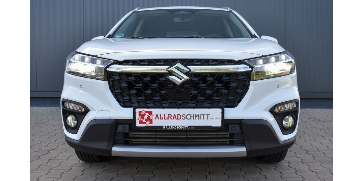 Suzuki S-Cross Comfort 1.4l M/T Hybrid 8.690 km 23.790 &euro; Höchberg-Würzburg 97204