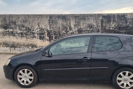 VW Golf 296.000 km 2.200 &euro; Ulm 89075
