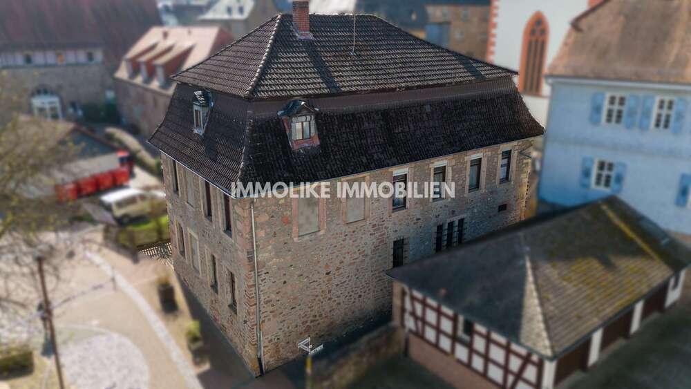 Einfamilienhaus Steinau an der Straße - 8 Zimmer, 207 m&sup2;, 239.000&euro; | Angebot:25836974