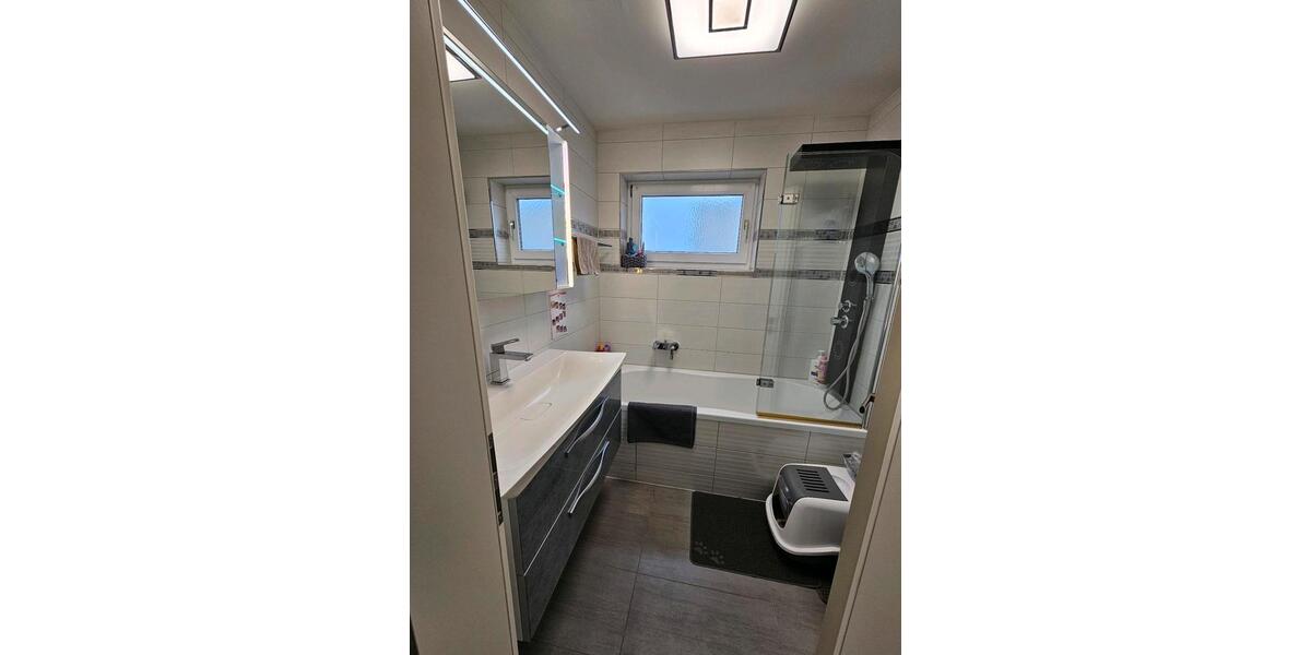 Etagenwohnung Neu-Ulm Ludwigsfeld - 4 Zimmer, 95 m&sup2;, 389.000&euro; | Angebot:27077574