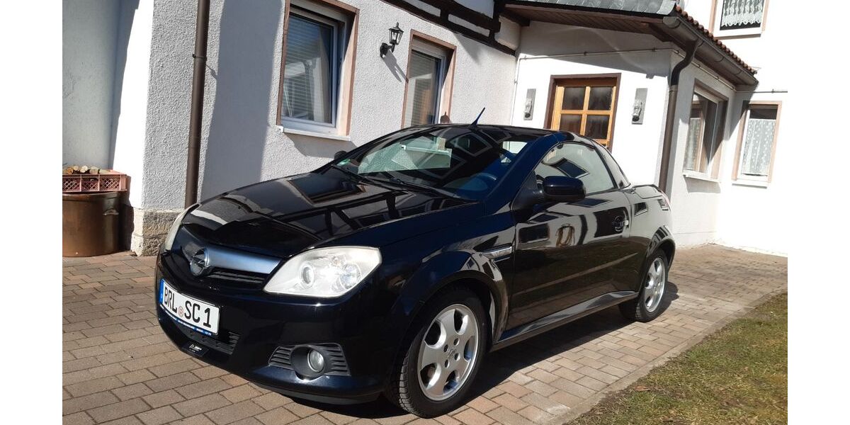 Opel Tigra 159.000 km 2.390 &euro; Ditfurt 06484