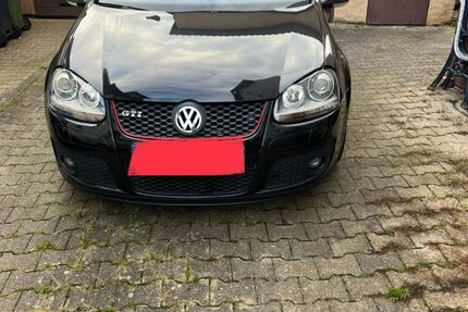 VW Golf 130.000 km 8.500 € Birkenfeld 75217