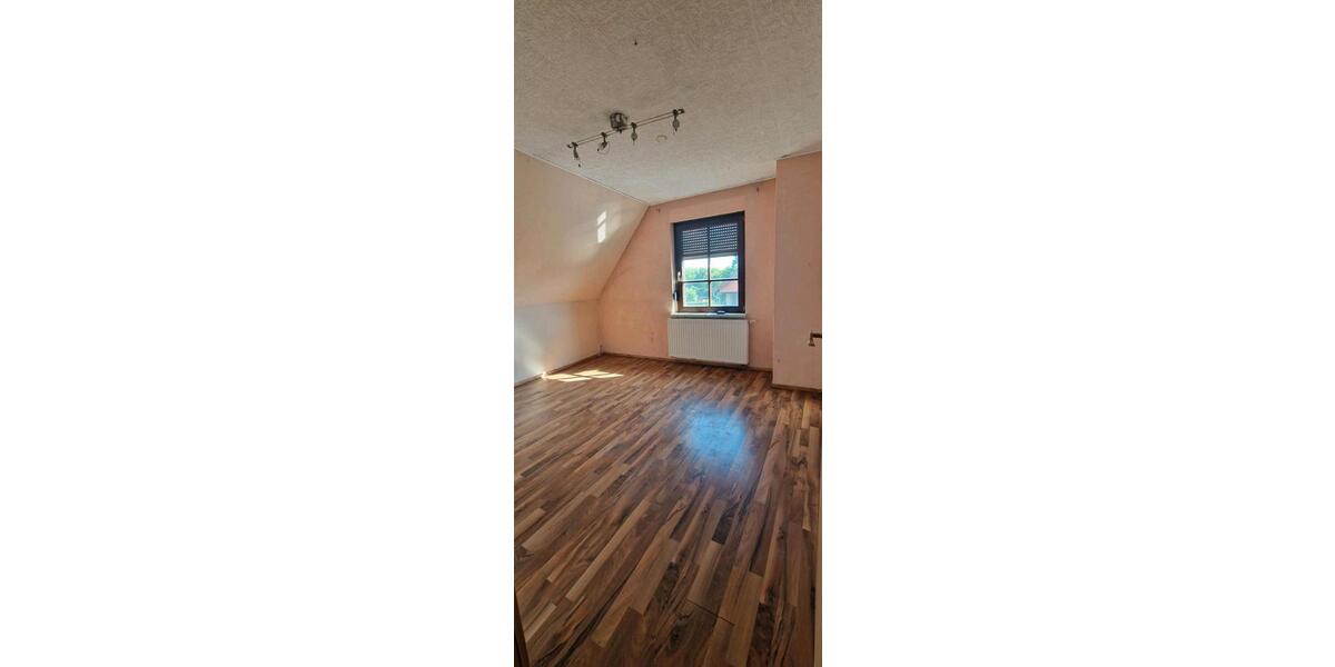 Doppelhaushälfte Gnoien - 5 Zimmer, 120 m&sup2;, 90.000&euro; | Angebot:24864516