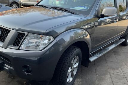 Nissan Navara 226.590 km 14.985 &euro; Weertzen 27404