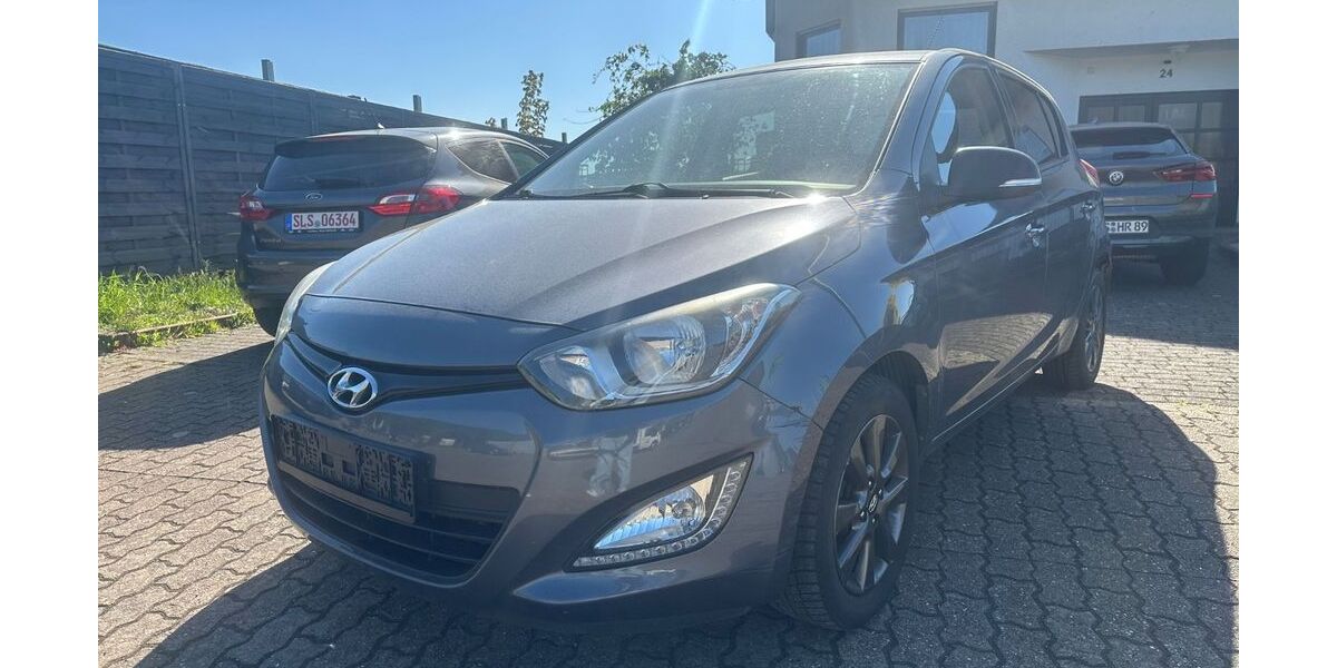 Hyundai i20 164.000 km 4.300 &euro; Saarlouis 66740