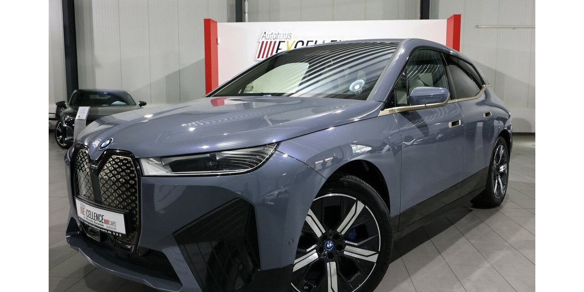 BMW iX 40 xDrive SPORT TITAN GLAS STORM EINZELSTÜCK 79.000 km 41.777 &euro; Hamm 59077