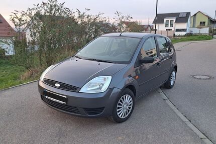 Ford Fiesta 210.000 km 2.199 &euro; Neuenstadt am Kocher 74196