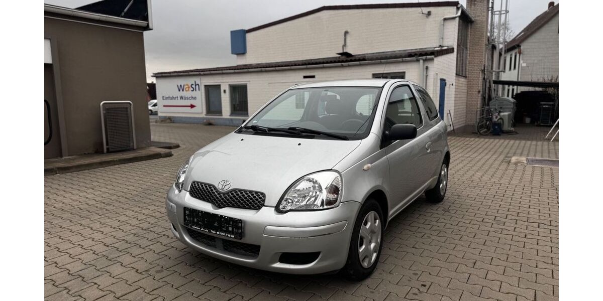 Toyota Yaris 118.000 km 3.599 &euro; Nörten Hardenberg 37176